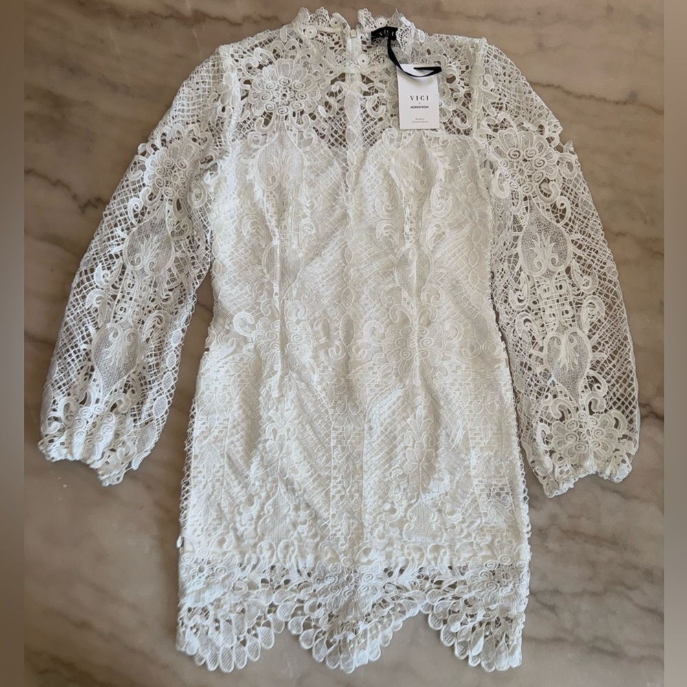 NWT Vici Collection Nordstrom White Crochet Lace Long Sleeve Sheath Dress Large - Picture 2 of 15